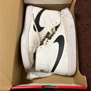 Nike Youth Blazer Mid ‘77